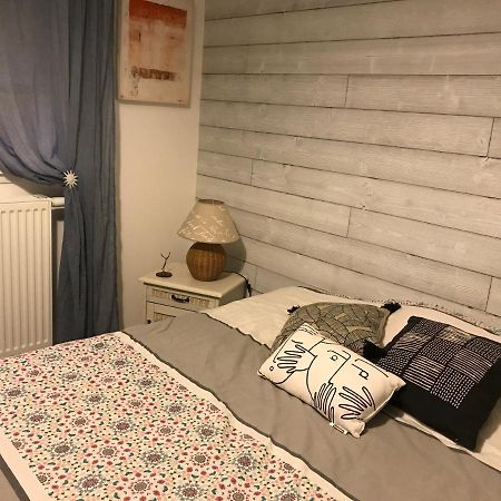 Jolie Chambre Dans Quartier Calme 에이진느 외부 사진