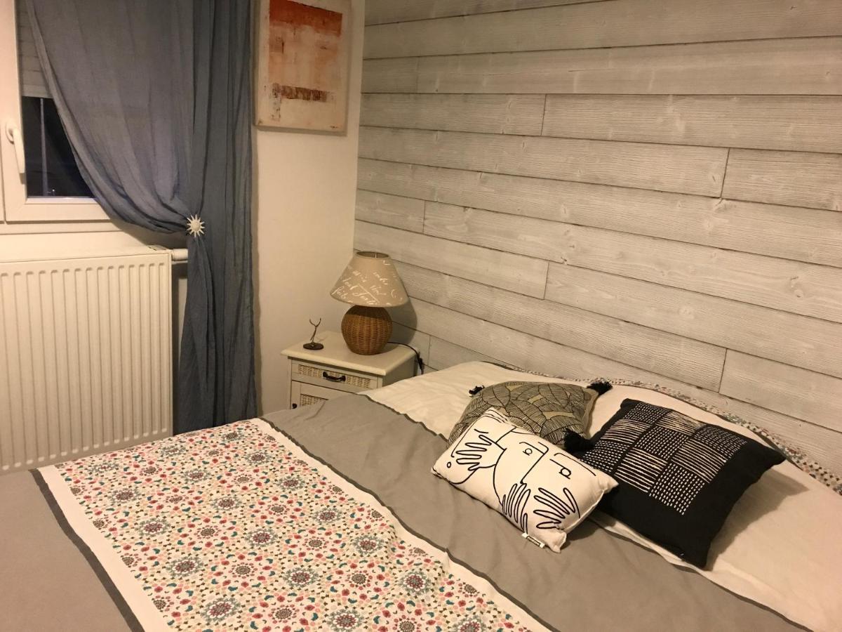 Jolie Chambre Dans Quartier Calme 에이진느 외부 사진