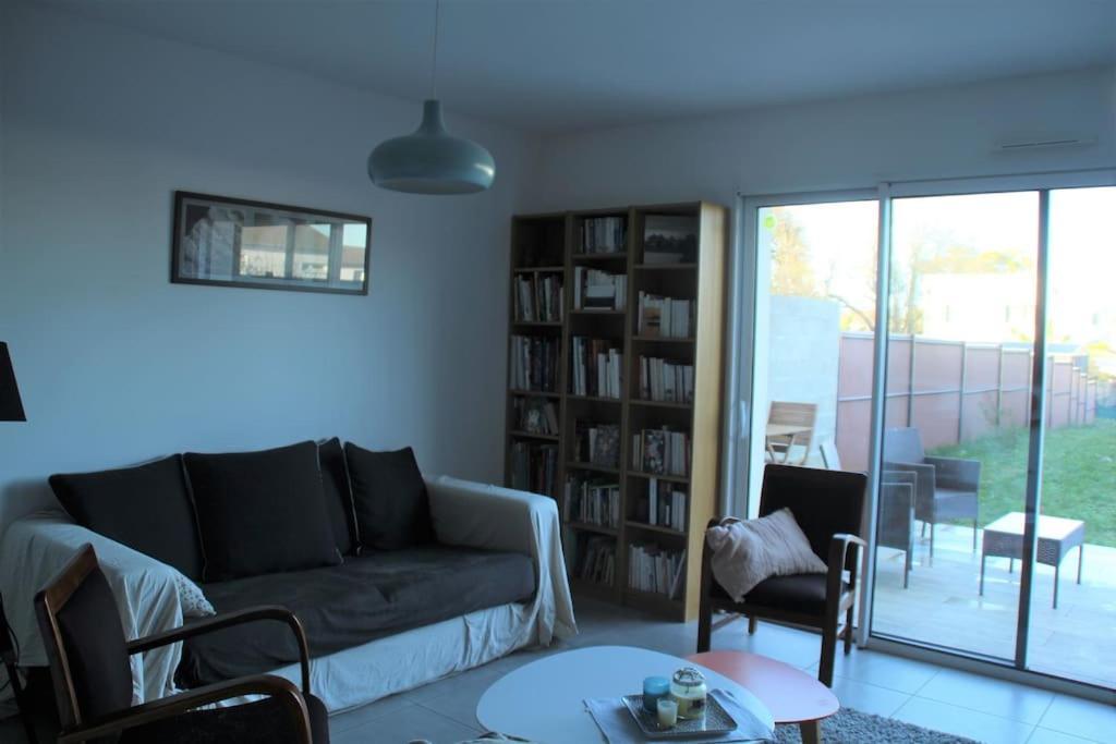 Jolie Chambre Dans Quartier Calme 에이진느 외부 사진