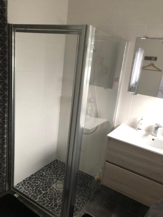 Jolie Chambre Dans Quartier Calme 에이진느 외부 사진